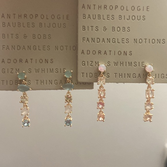 ๐ Anthropologie Dainty Crystal Drop Earrings in Mint & Ivory - Picture 2 of 10